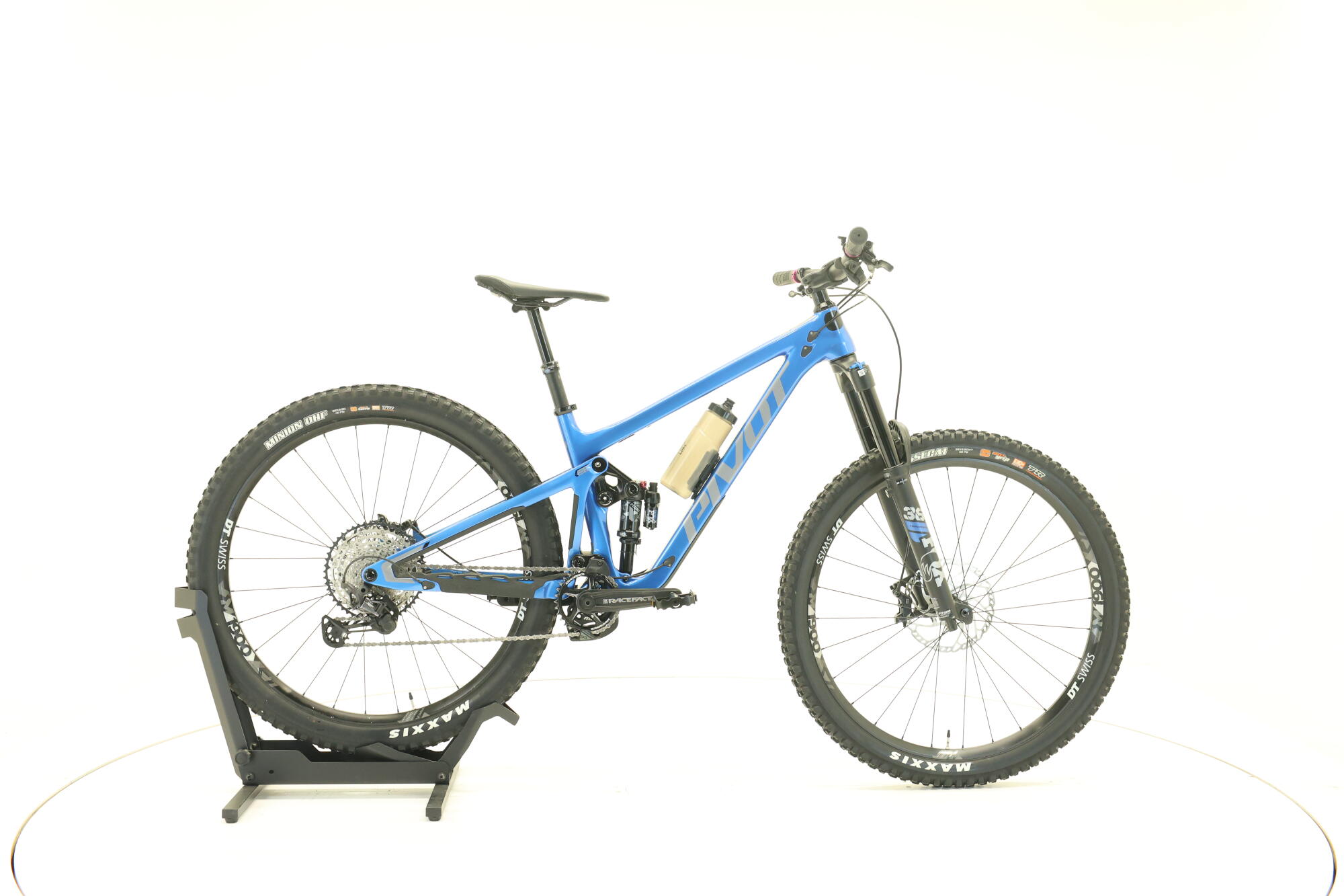 Pivot Cycles SWITCHBLADE