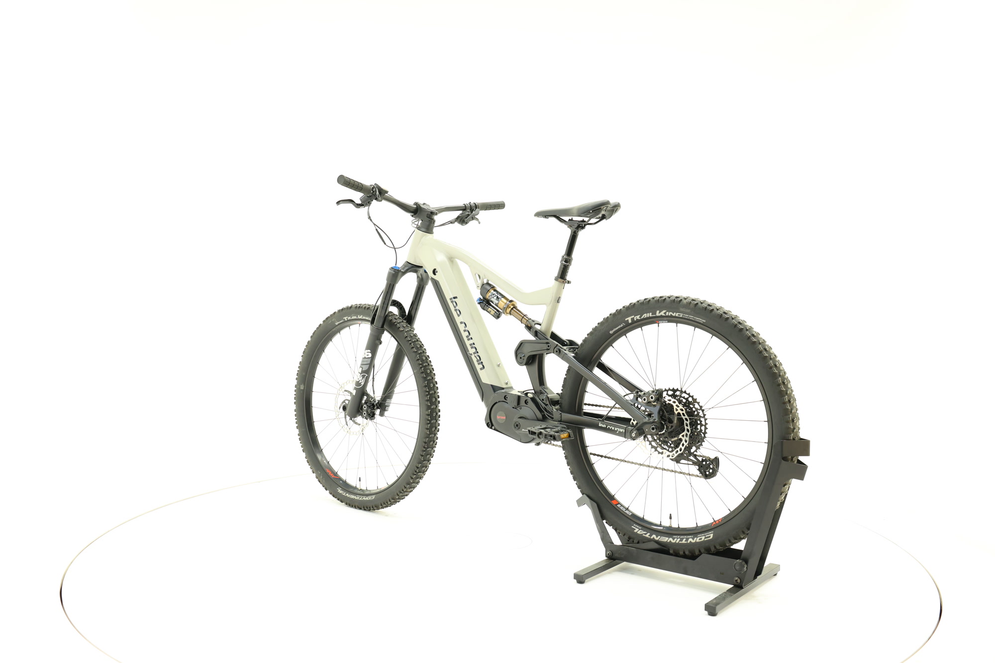 Lee Cougan E-Quest Team