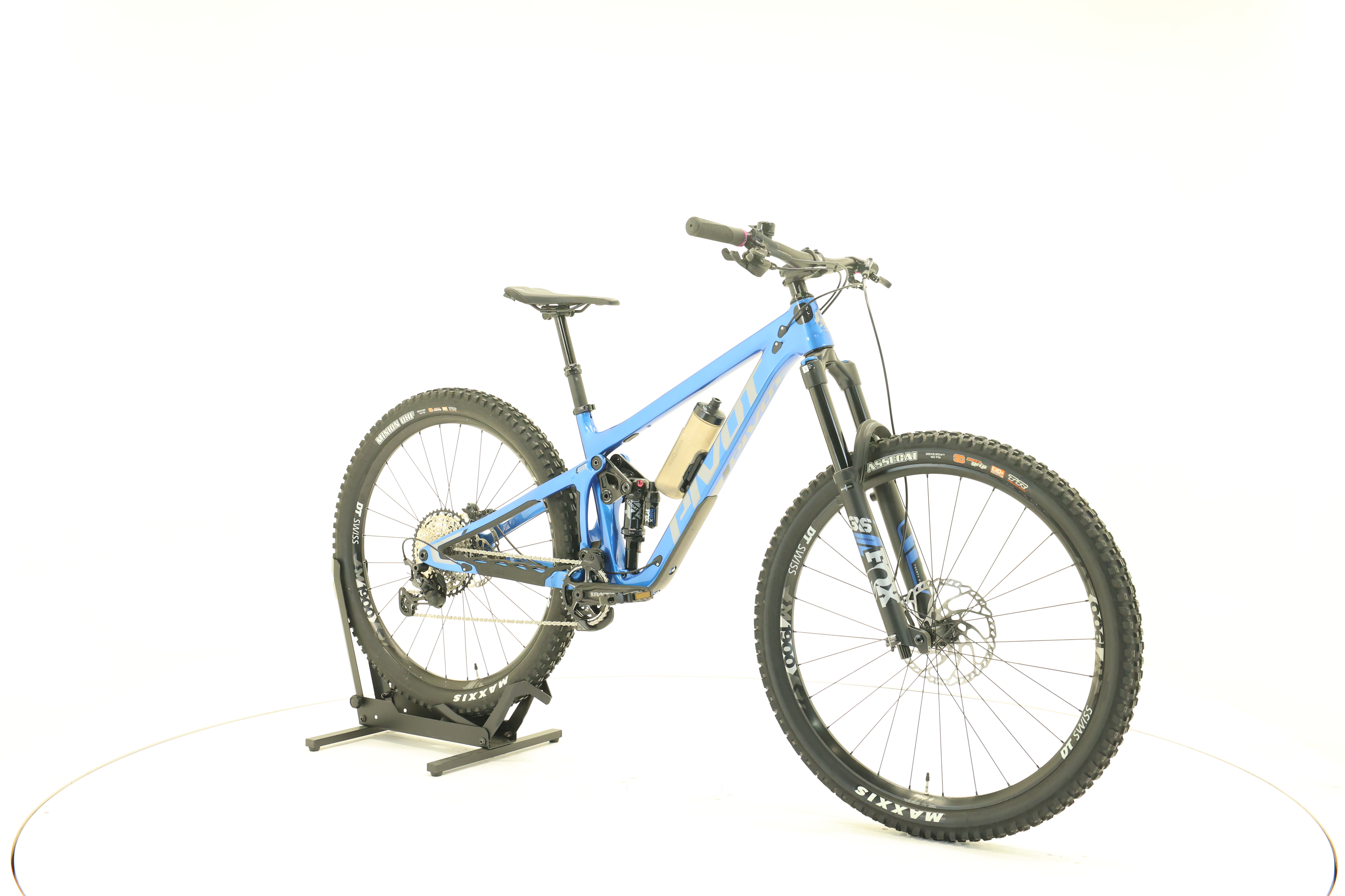 Pivot Cycles SWITCHBLADE