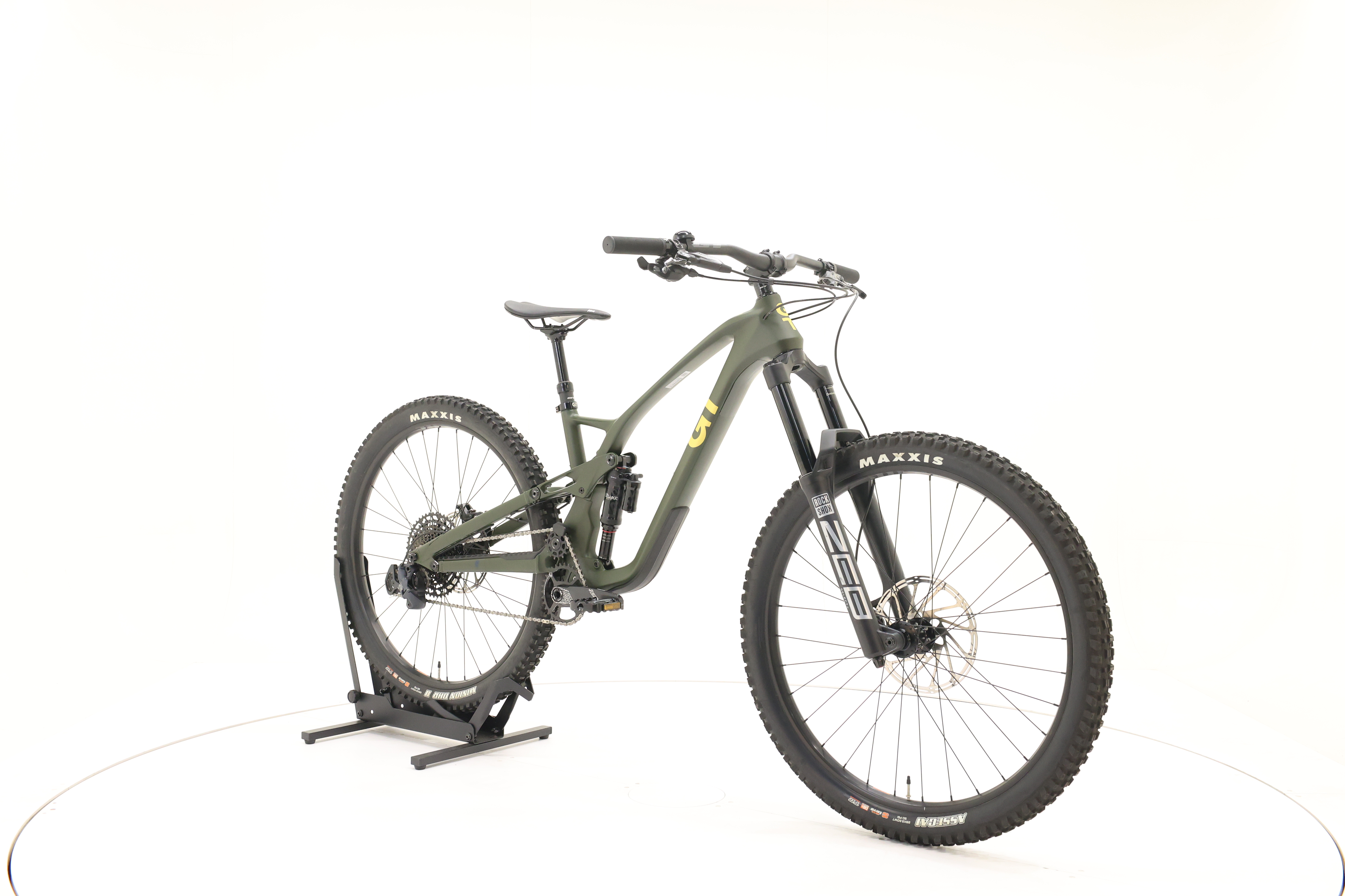 GT Force Crb Pro