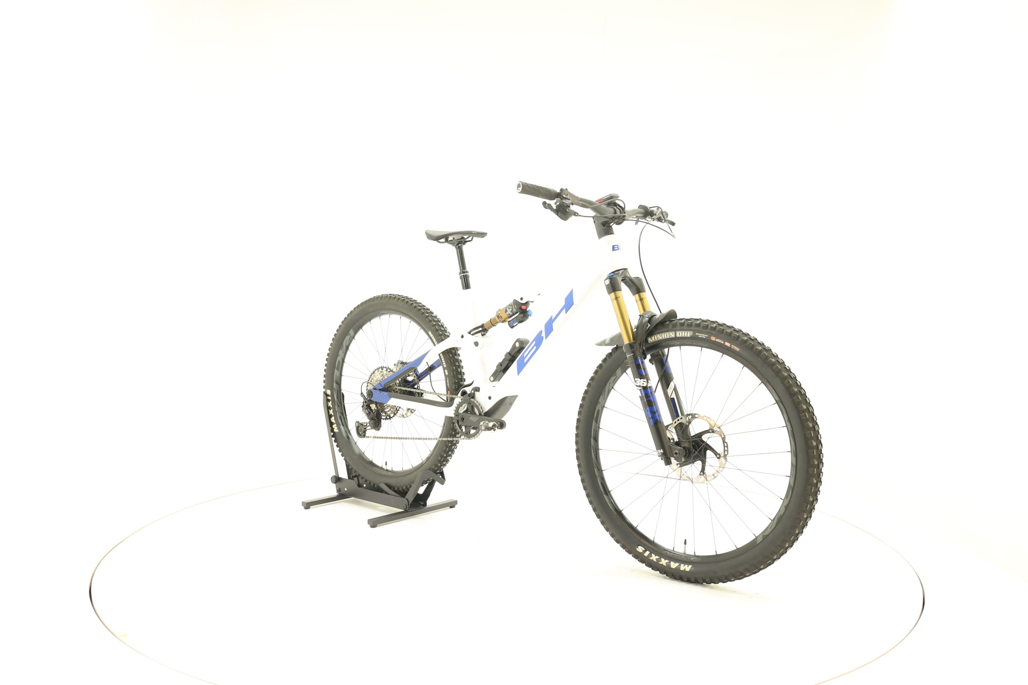 BH Bikes Ilynx Trail Carbon 8.7, 44 cm, 170-179 cm, 2023, 1 km – Bild 1 von 9