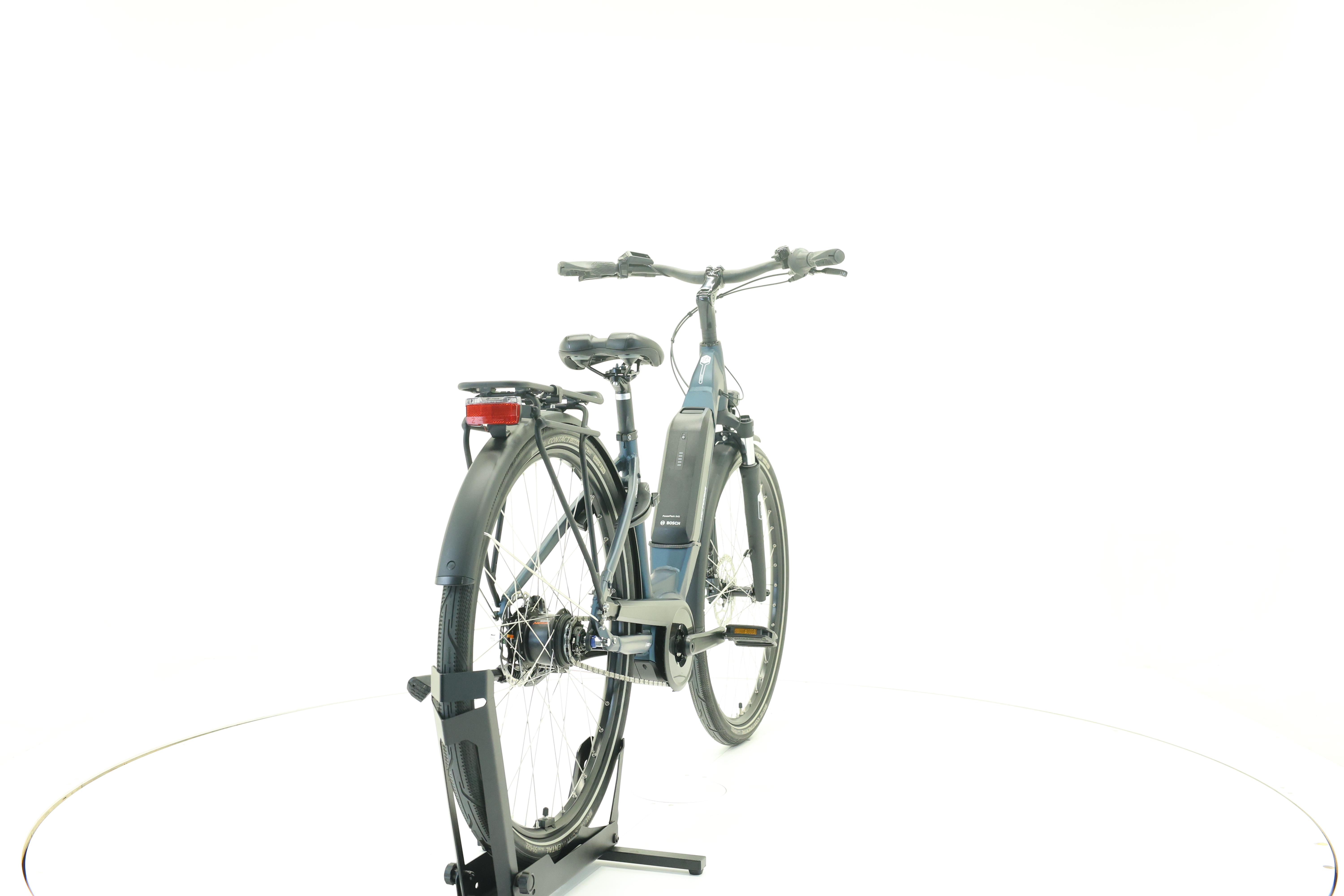 Victoria Cysalo 7, 44 cm, 2026, 372 km – Bild 3 von 5