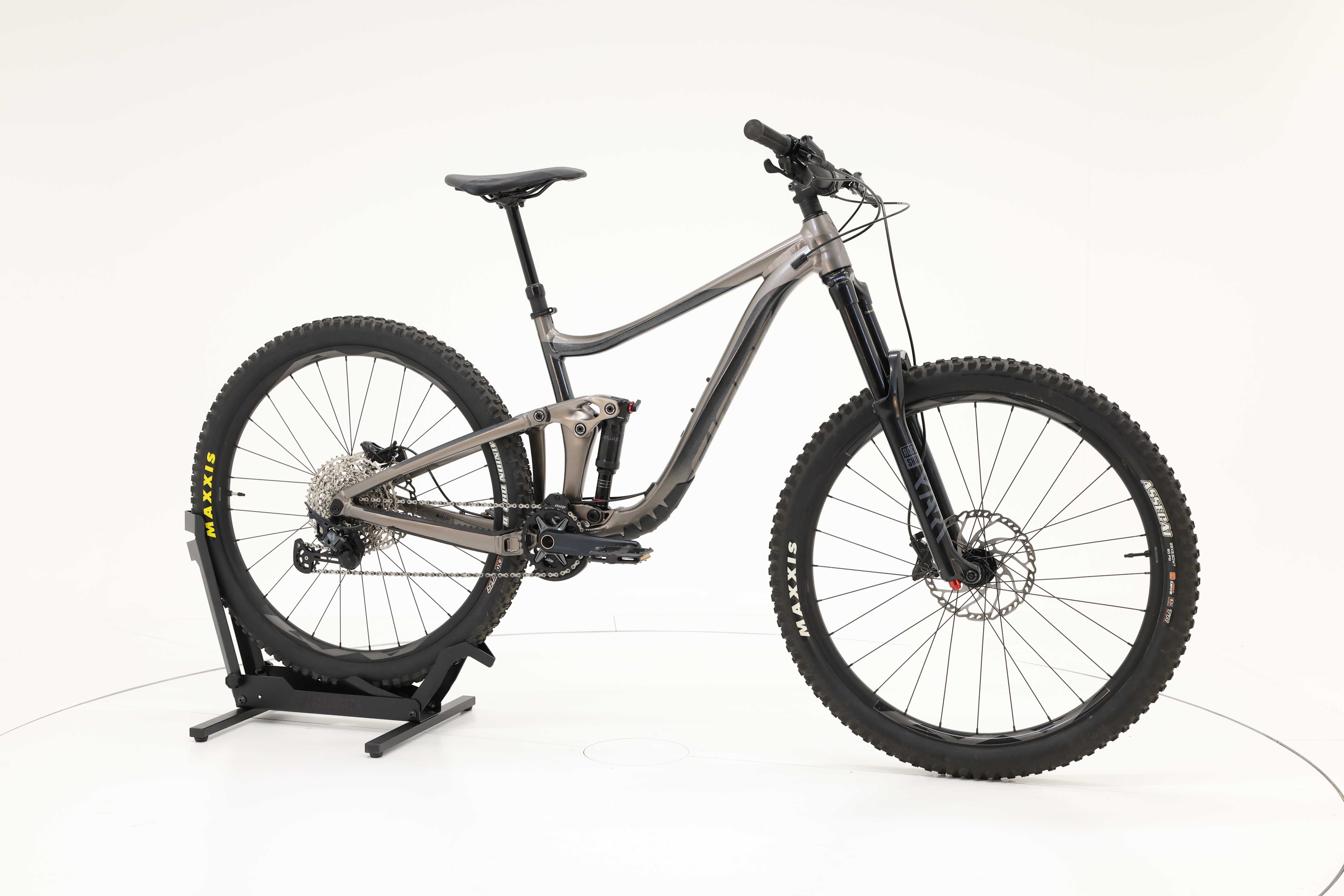 GIANT Reign, M, 170-179 cm, 2023, 0 km – Bild 2 von 5