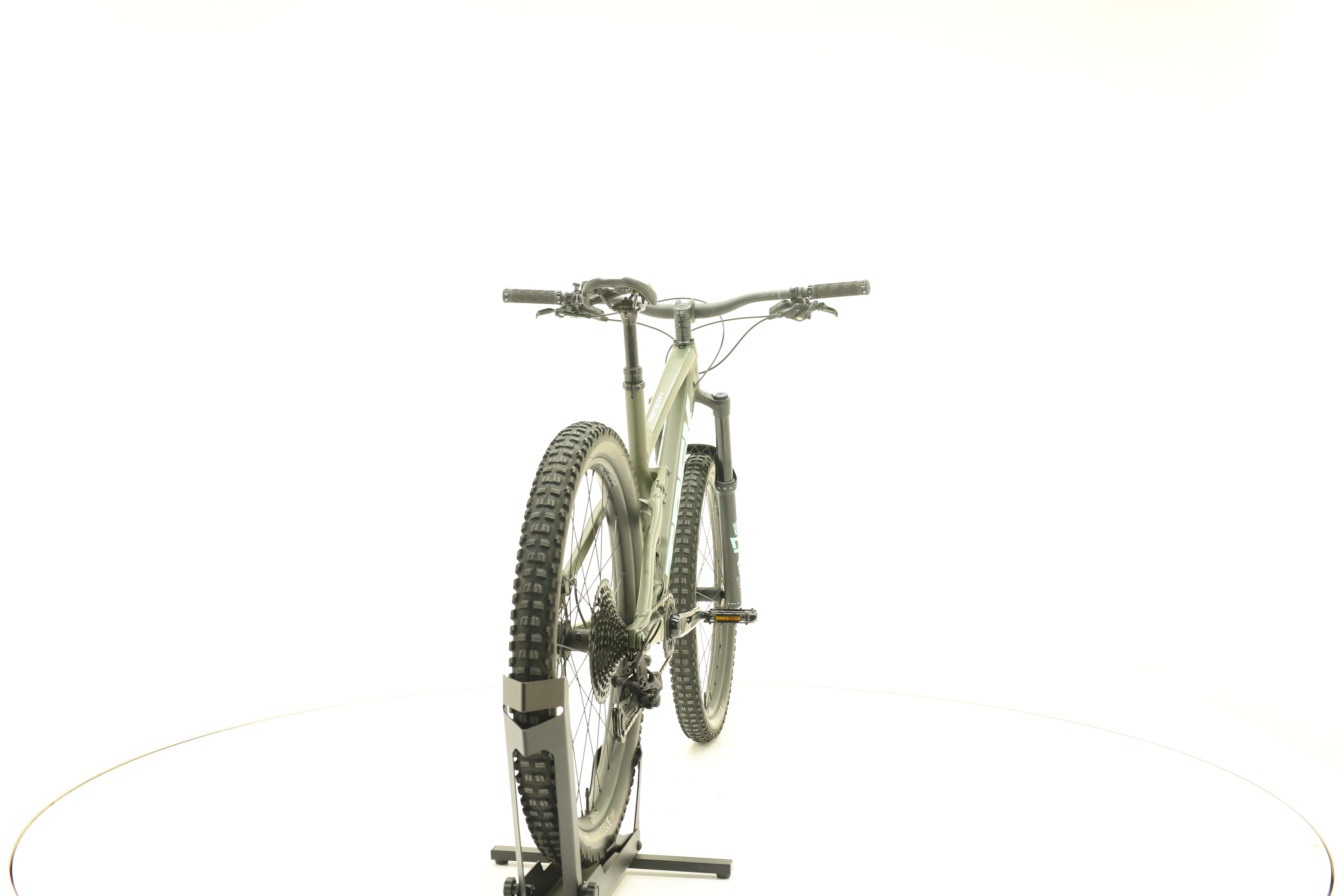 Trek Remedy 8