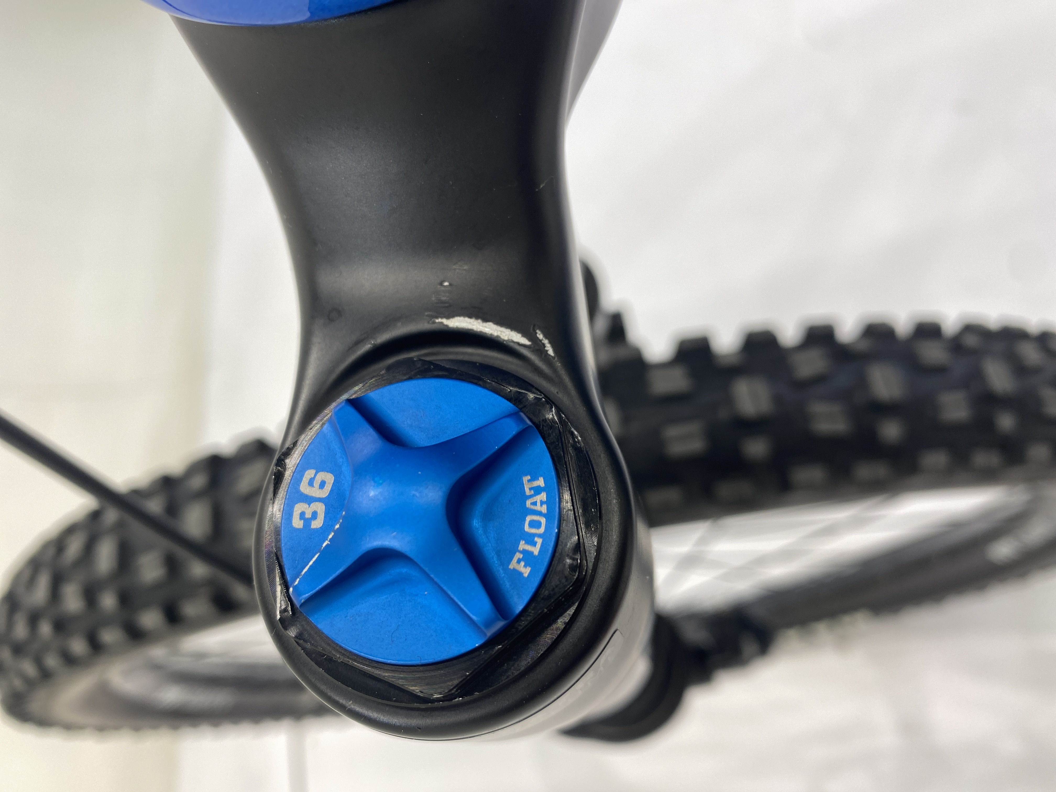 Pivot Cycles SWITCHBLADE