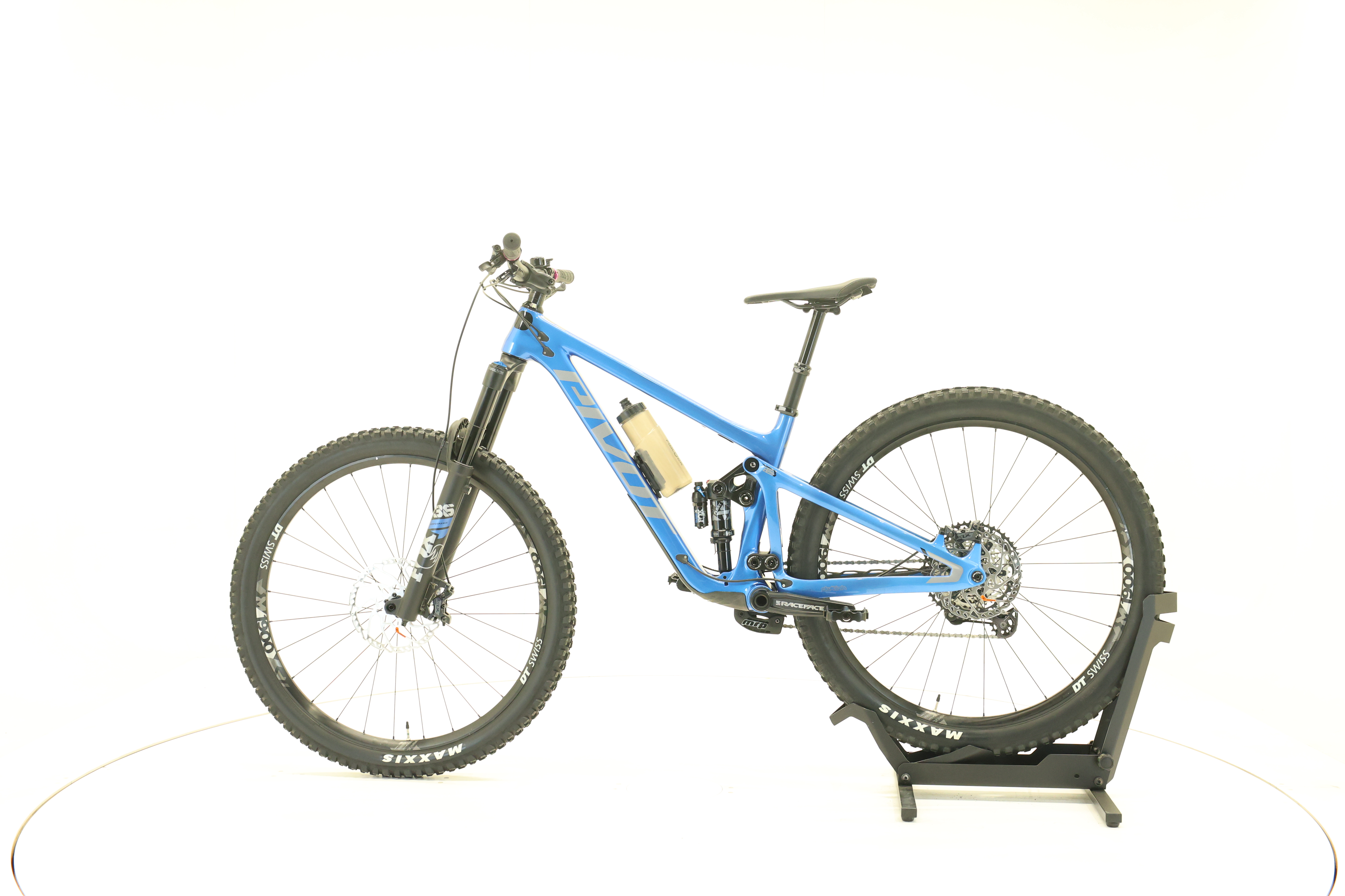 Pivot Cycles SWITCHBLADE