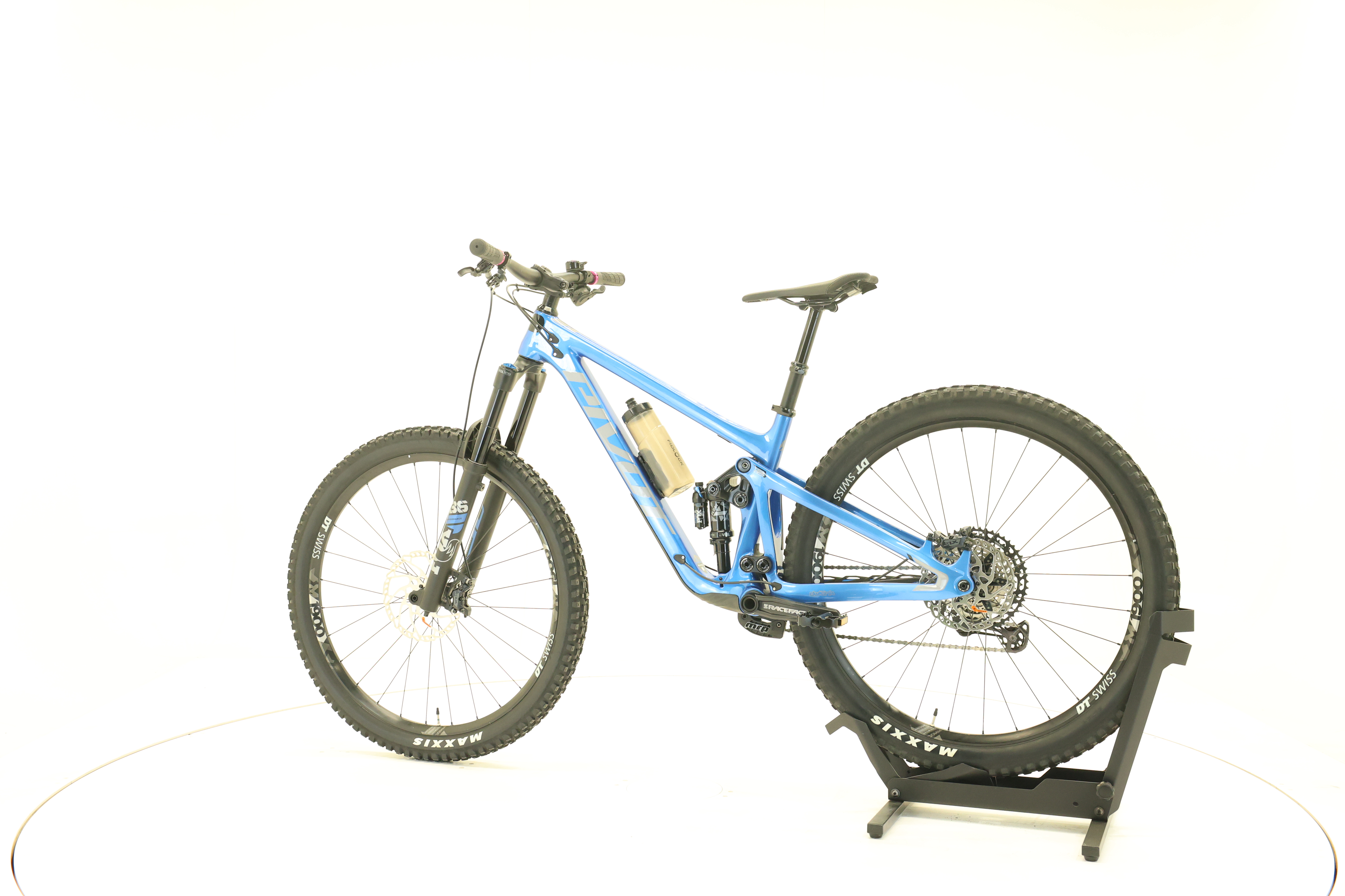 Pivot Cycles SWITCHBLADE