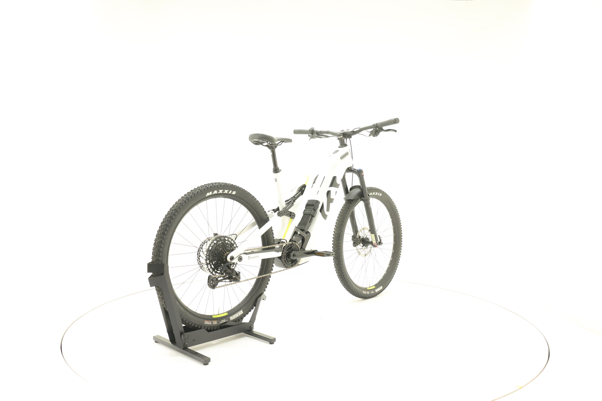 Husqvarna E-Bicycles Light Cross LC4