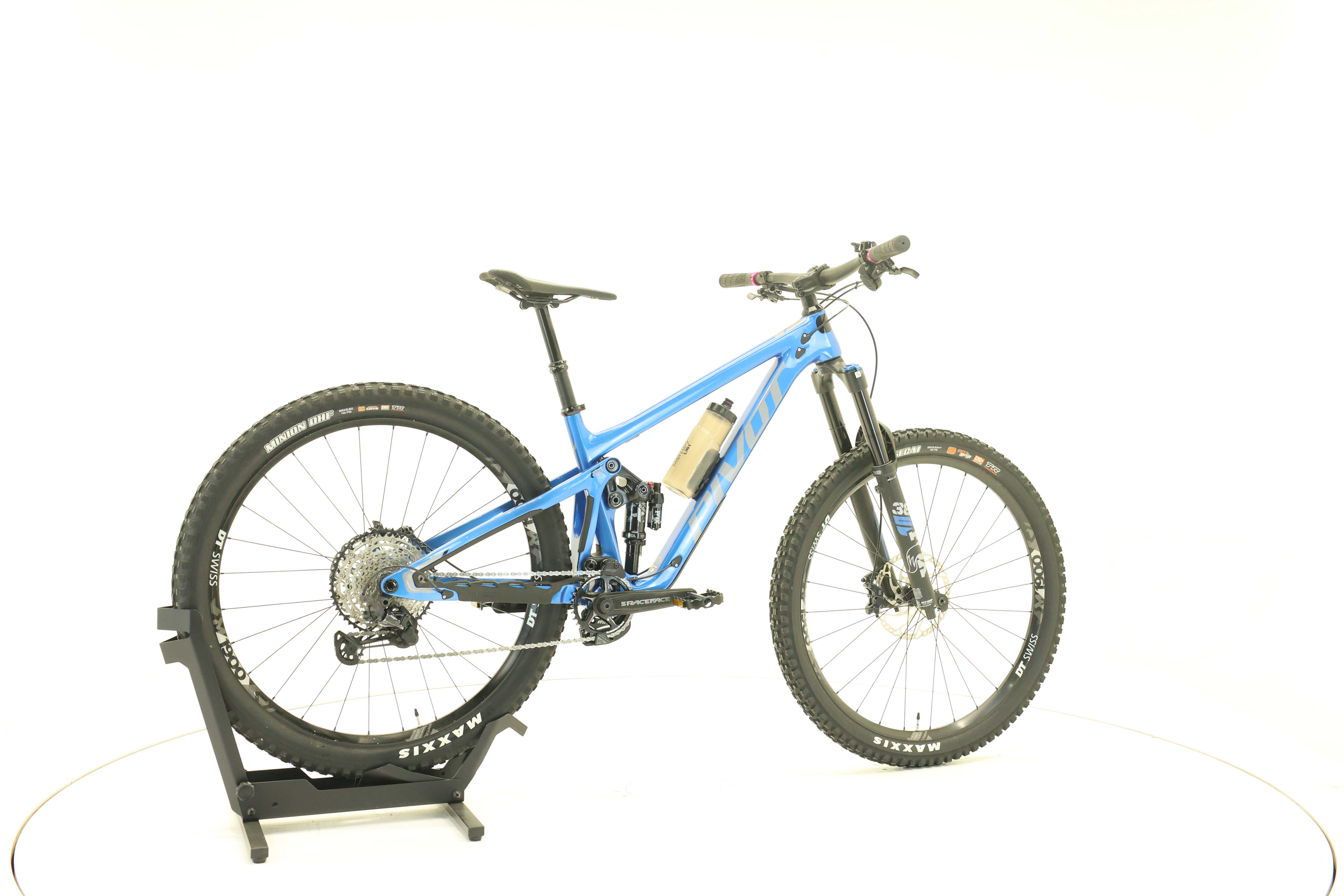 Pivot Cycles SWITCHBLADE