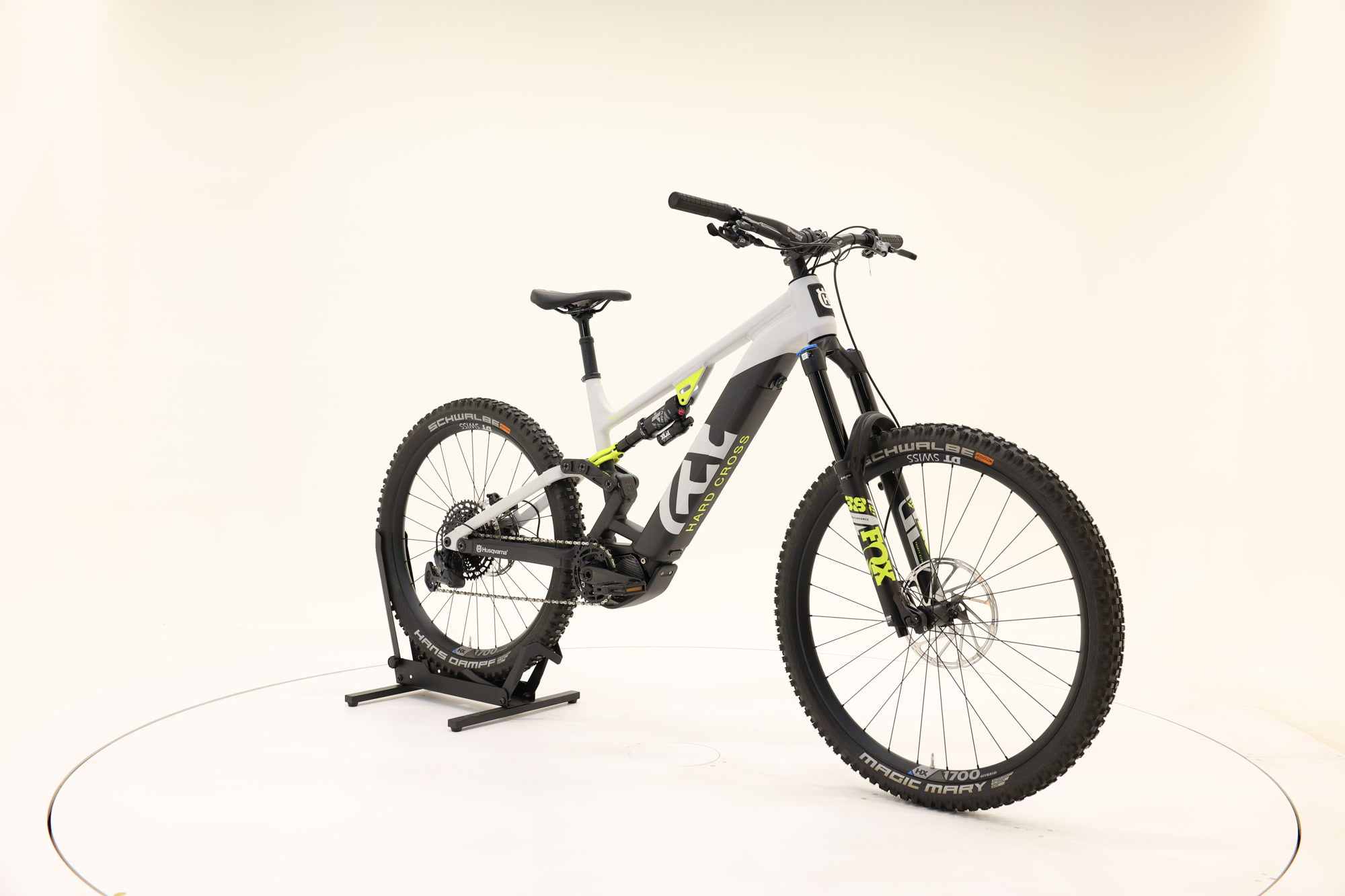 Husqvarna E-Bicycles Hard Cross 4 L 46 grey black