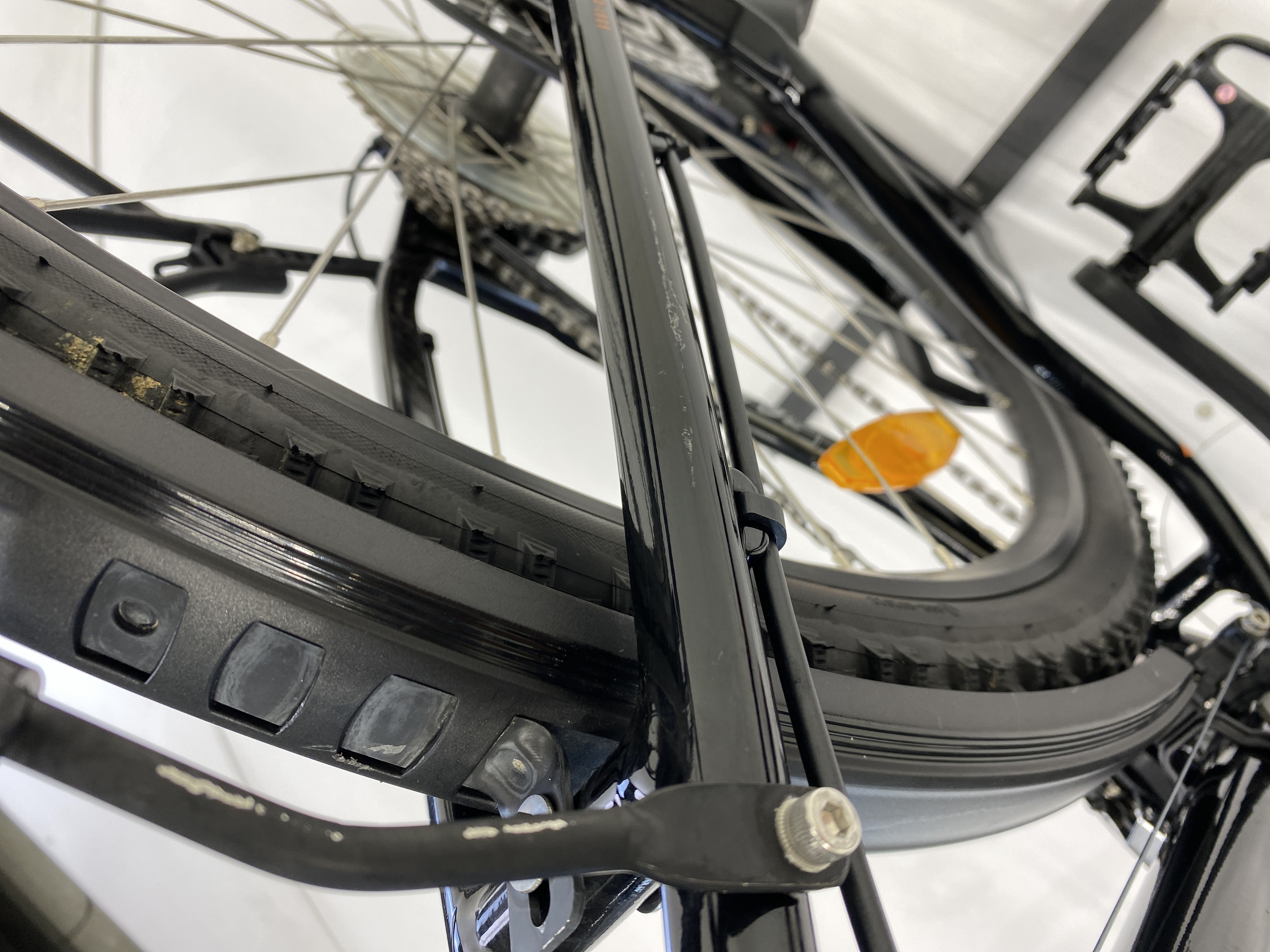 Bulls Cross Mov Er28 sc Rh54cm Diam 30K, 54 cm, 170-179 cm, 2024, 0 km – Bild 16 von 31