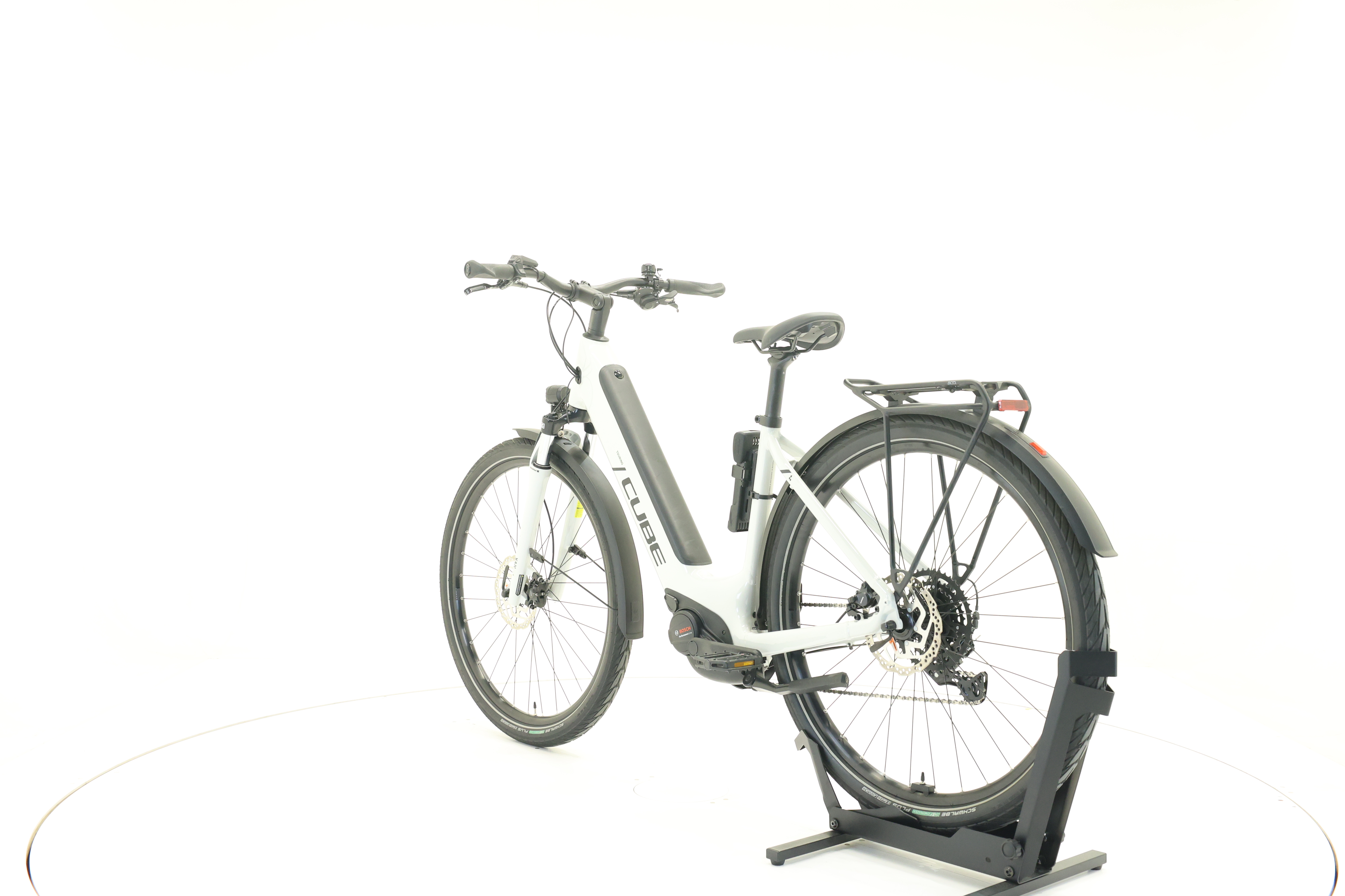 Cube Touring Hybrid ONE 625
