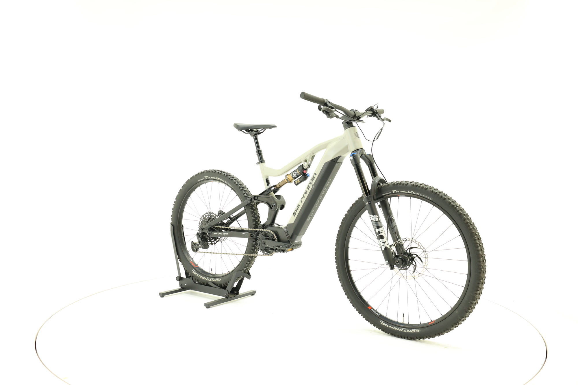 Lee Cougan E-Quest Team