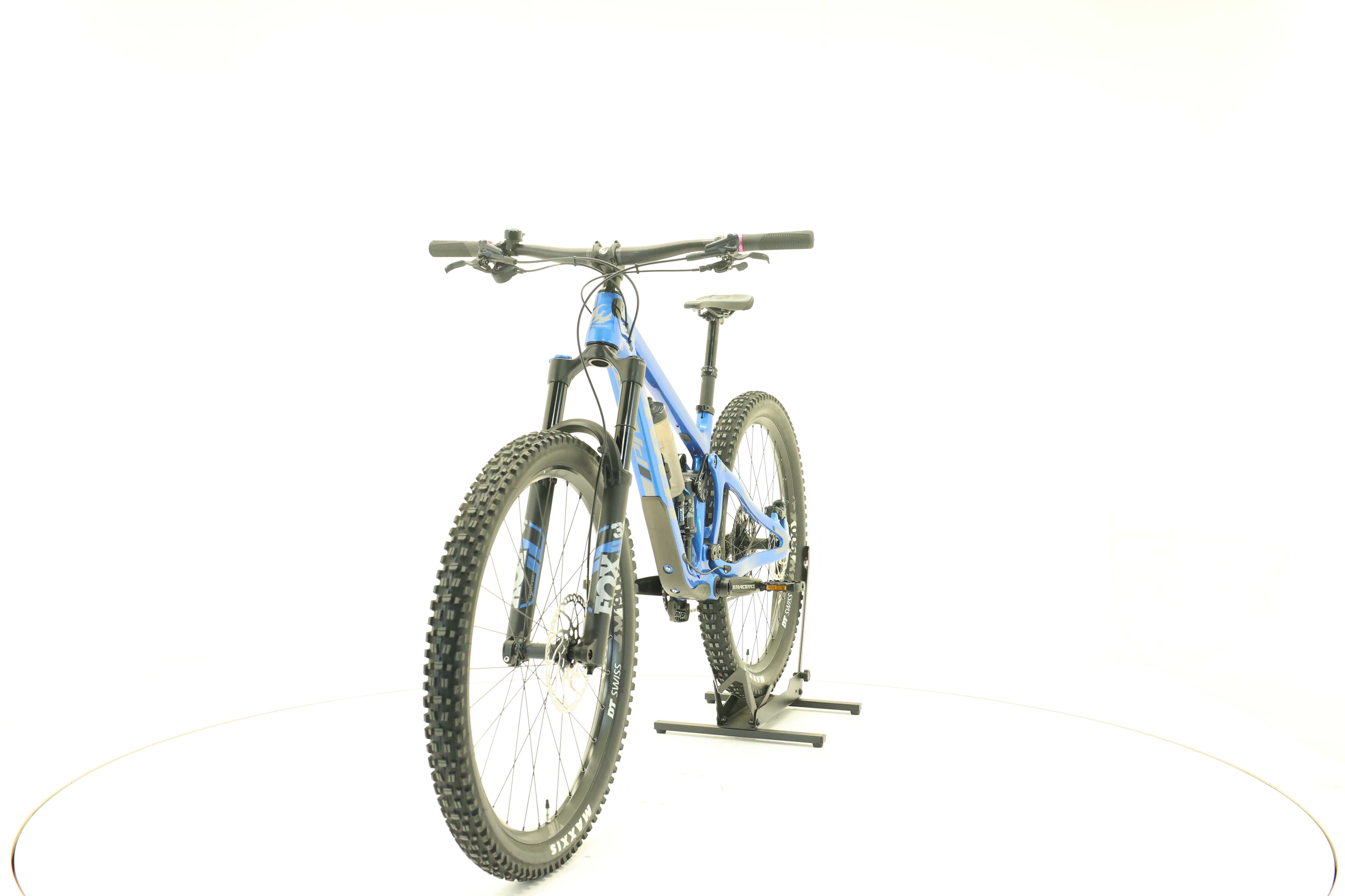Pivot Cycles SWITCHBLADE