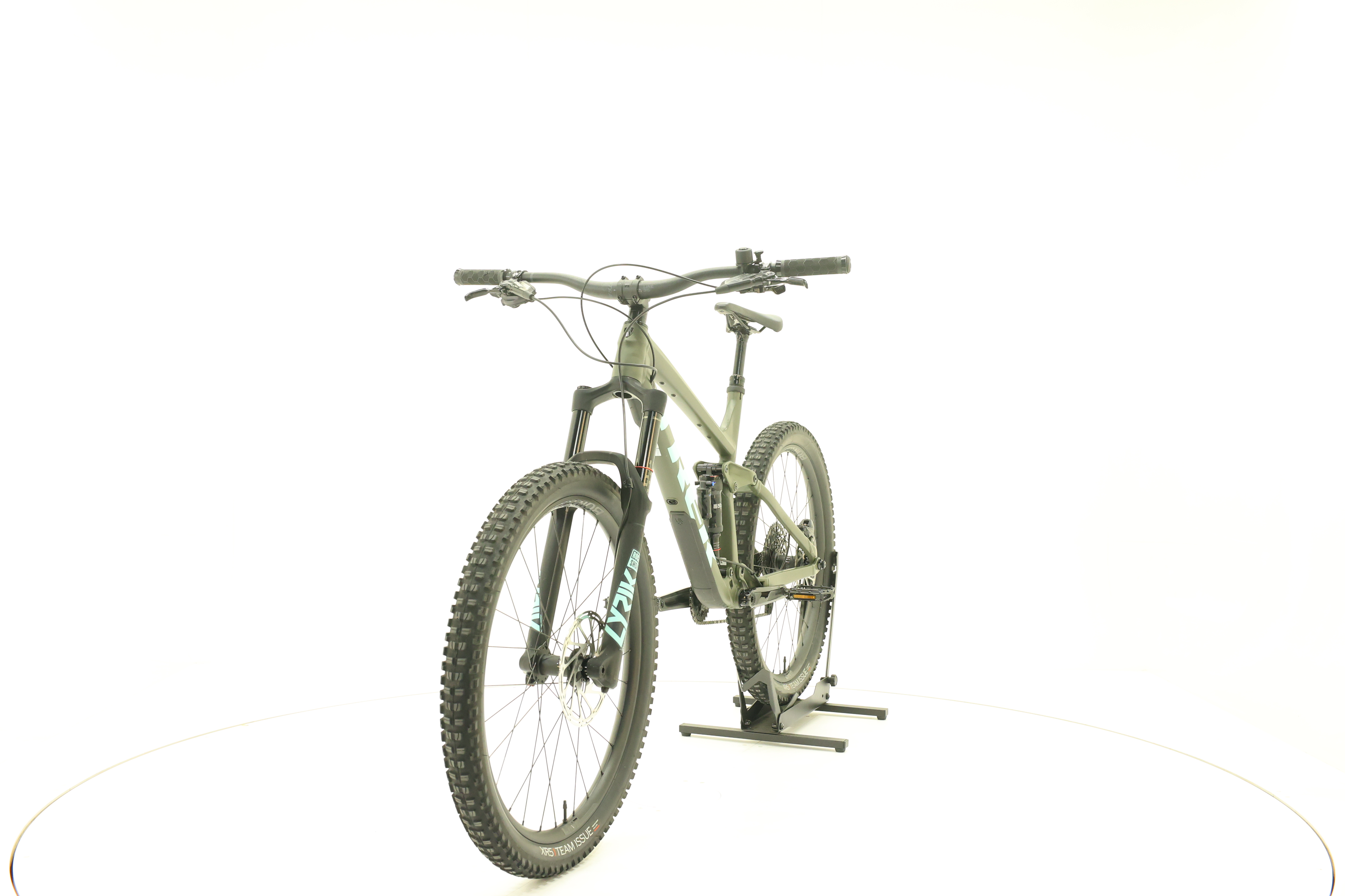 Trek Remedy 8