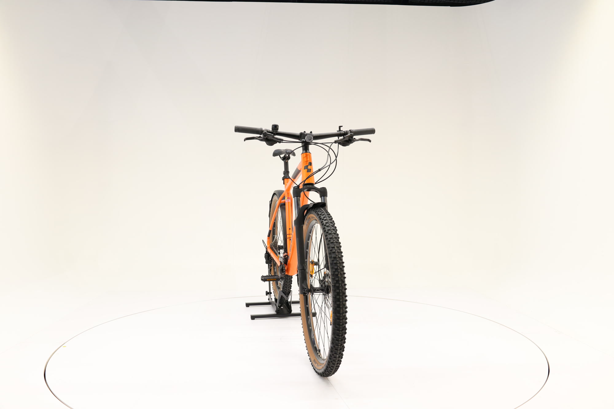 Cube Attention 29, 61 cm, 190-199 cm, 2023, 0 km – Bild 7 von 8