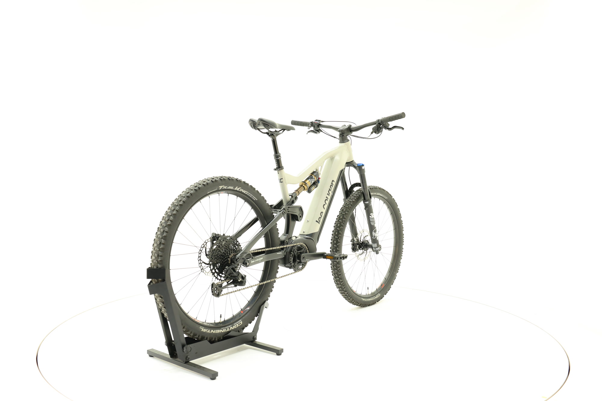 Lee Cougan E-Quest Team