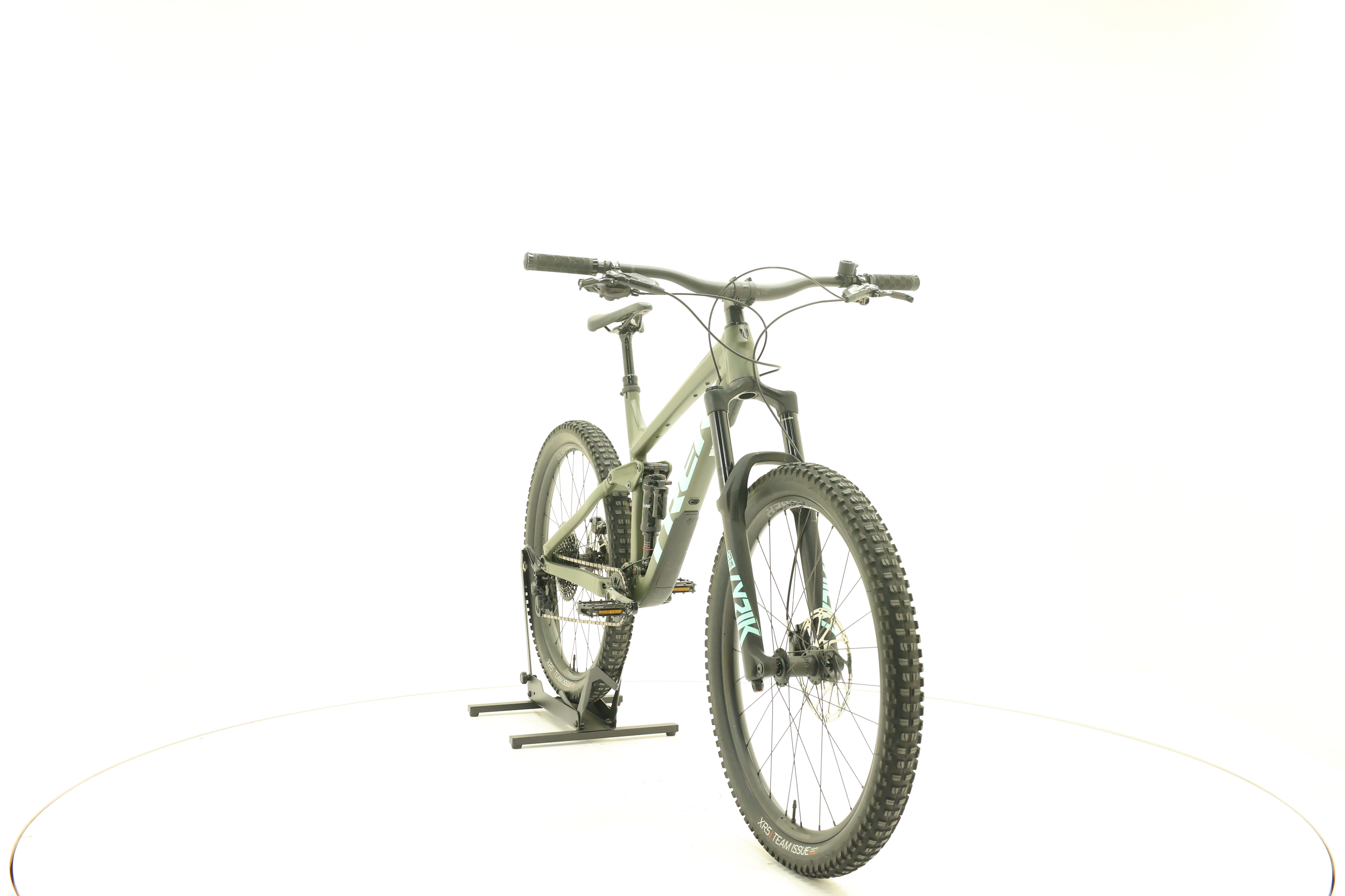 Trek Remedy 8