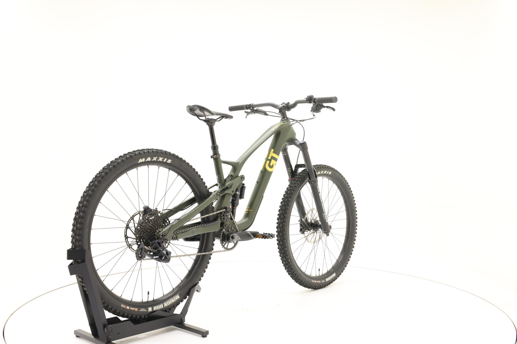 GT Force Crb Pro